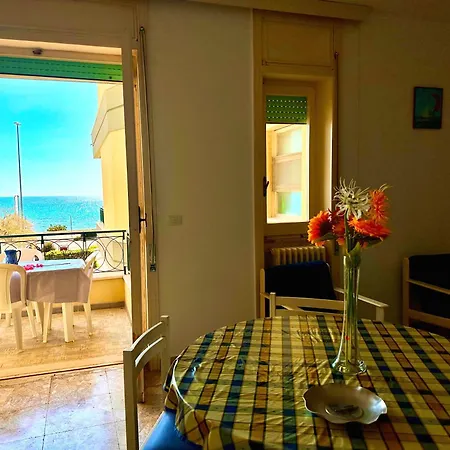 Exclusive Sea View Apartman *