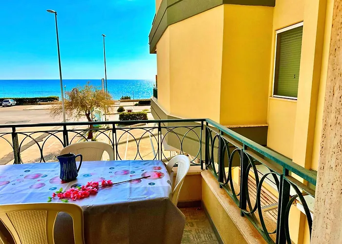 Exclusive Sea View Lejlighed *